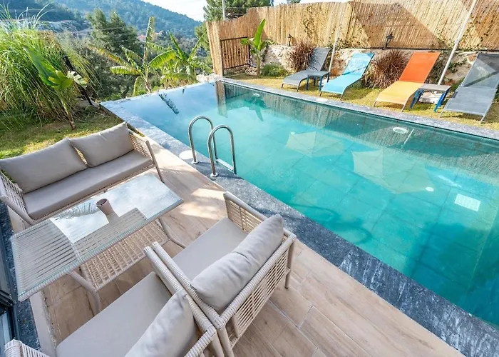 With Amazing View In - Kabak *