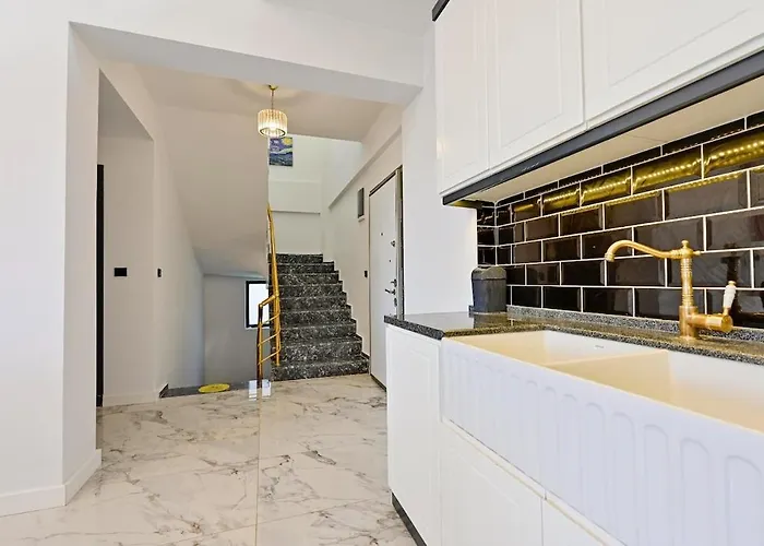 别墅 With Amazing View In - Kabak 法拉尔雅