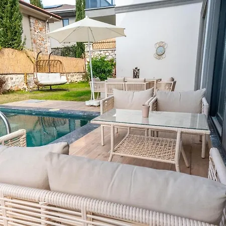 Villa With Amazing View In - Kabak